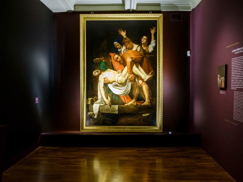 Allestimento mostra David e Caravaggio. La crudeltà della natura, il profumo dell’ideale