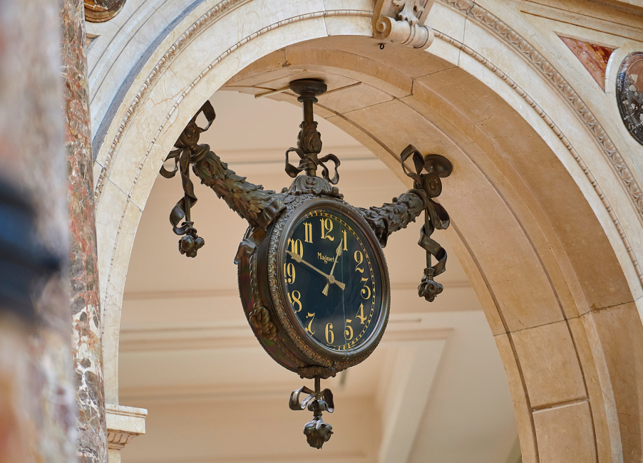 Dettaglio interni palazzo Beltrami, orologio
