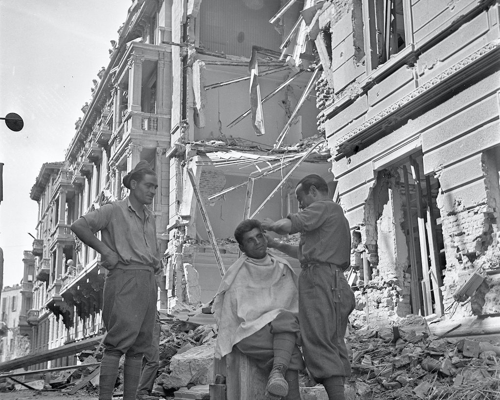 Mostra "Ma noi ricostruiremo. La Milano bombardata del 1943 nell’Archivio Publifoto Intesa Sanpaolo"