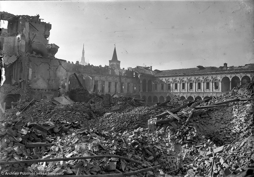Mostra "Ma noi ricostruiremo. La Milano bombardata del 1943 nell’Archivio Publifoto Intesa Sanpaolo"
