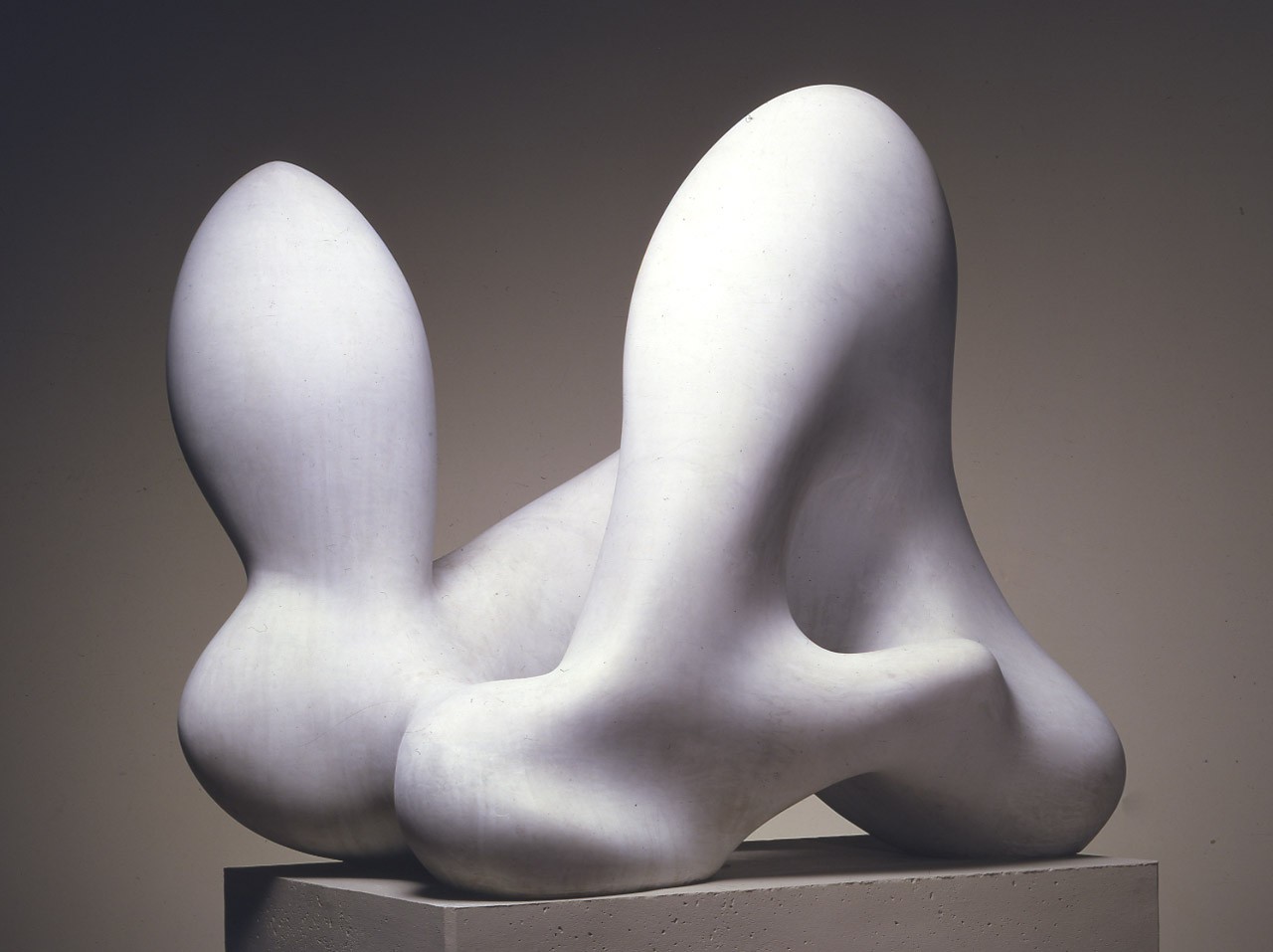 Jean Hans Arp, Femme paysage, 1966, Collezione Intesa Sanpaolo © Archivio Patrimonio Artistico Intesa Sanpaolo