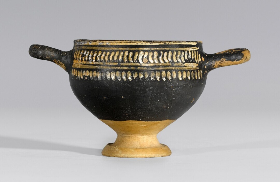 Cup-skyphos
