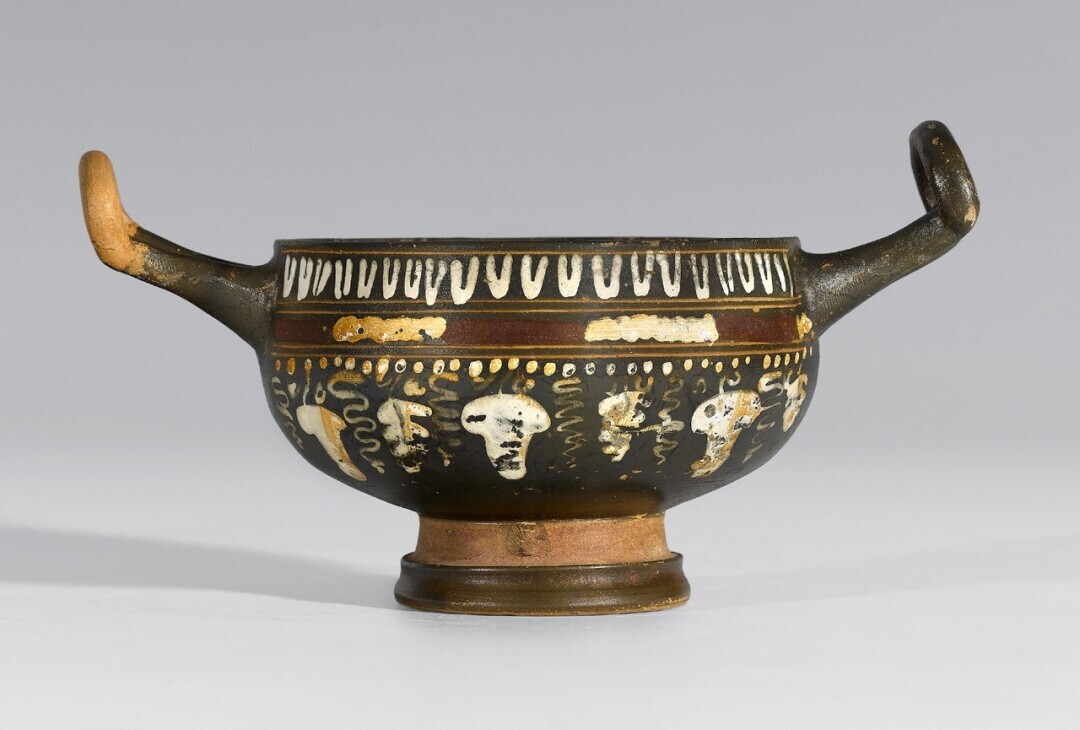 Cup-skyphos