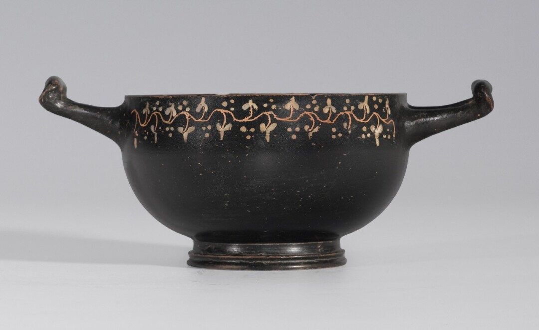 Cup-skyphos