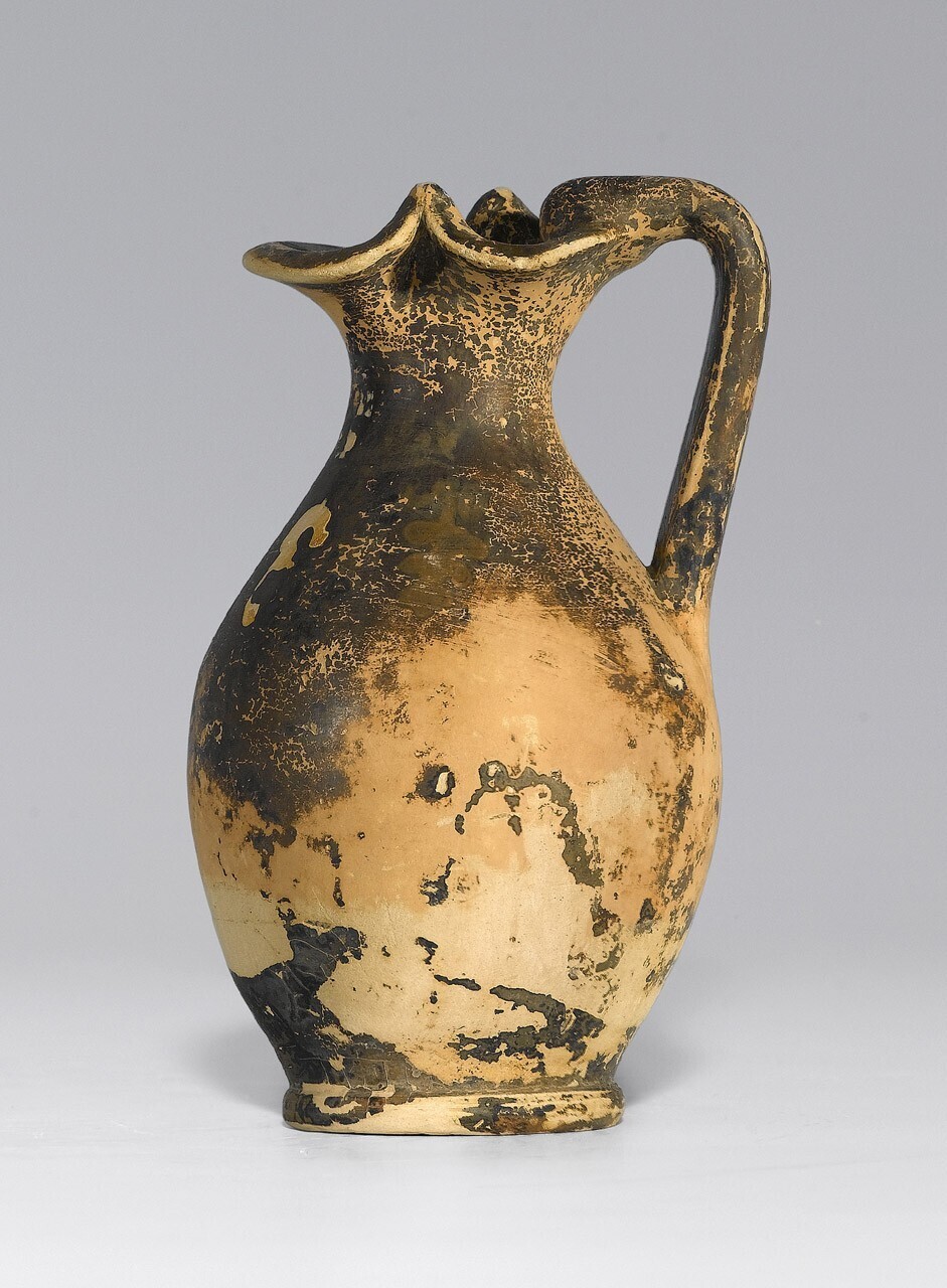Oinochoe trilobata