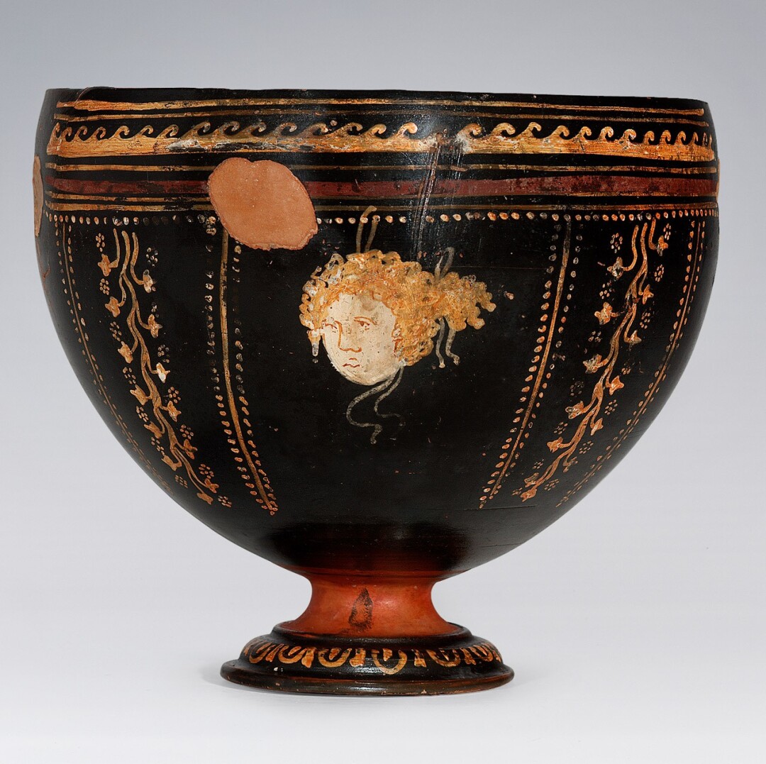 Cup-skyphos