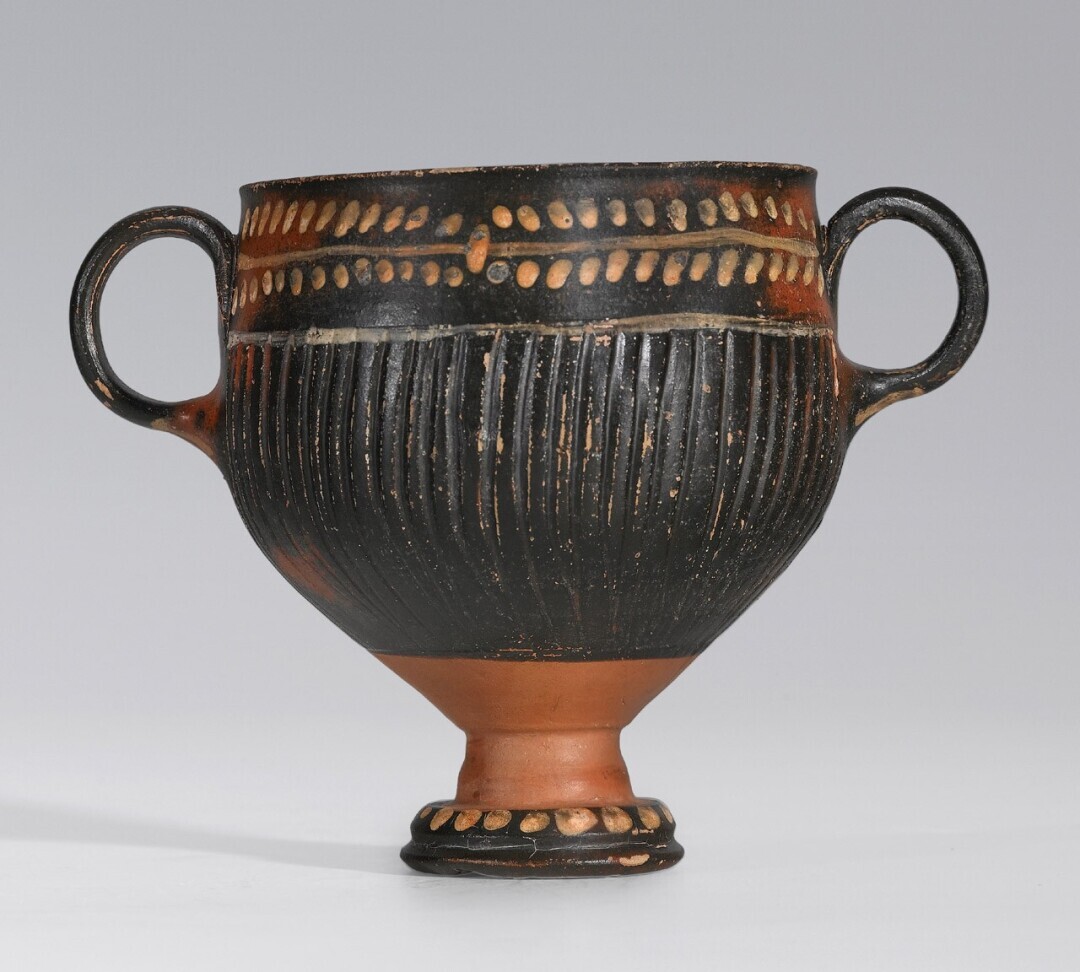 Cup-skyphos