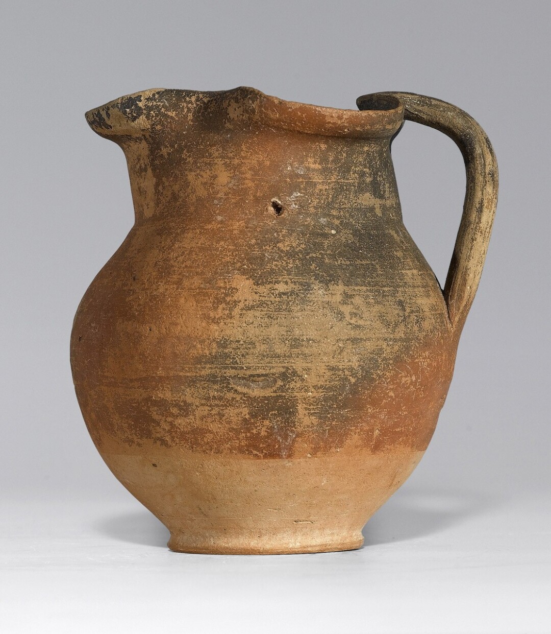 Oinochoe trilobata