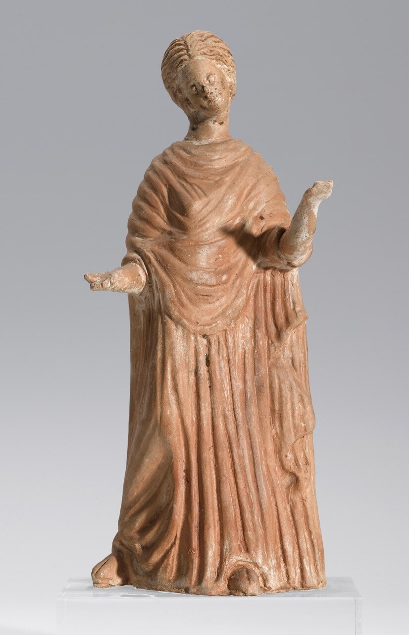 Figura femminile stante