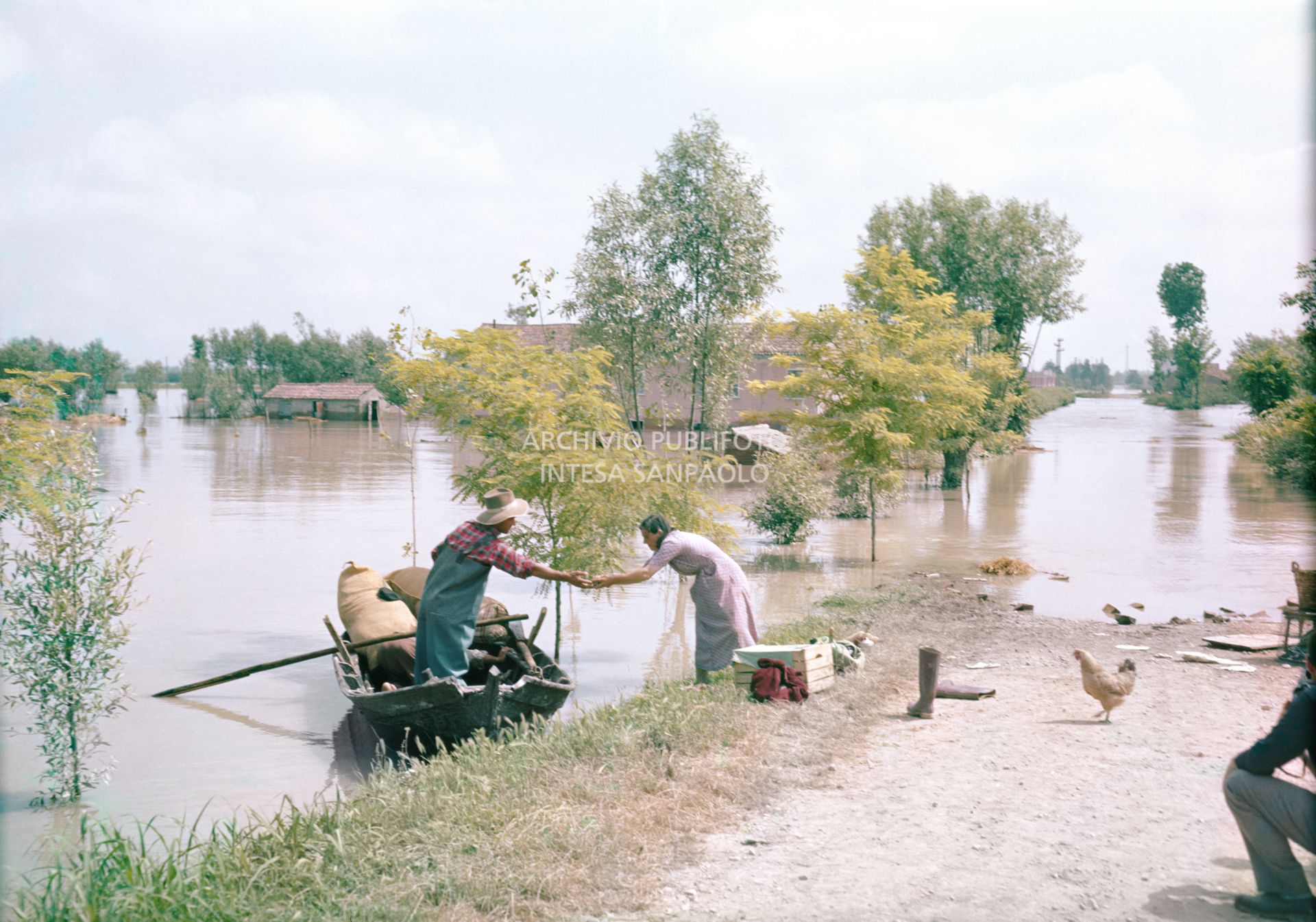 Evacuees from the flood-stricken Polesine area