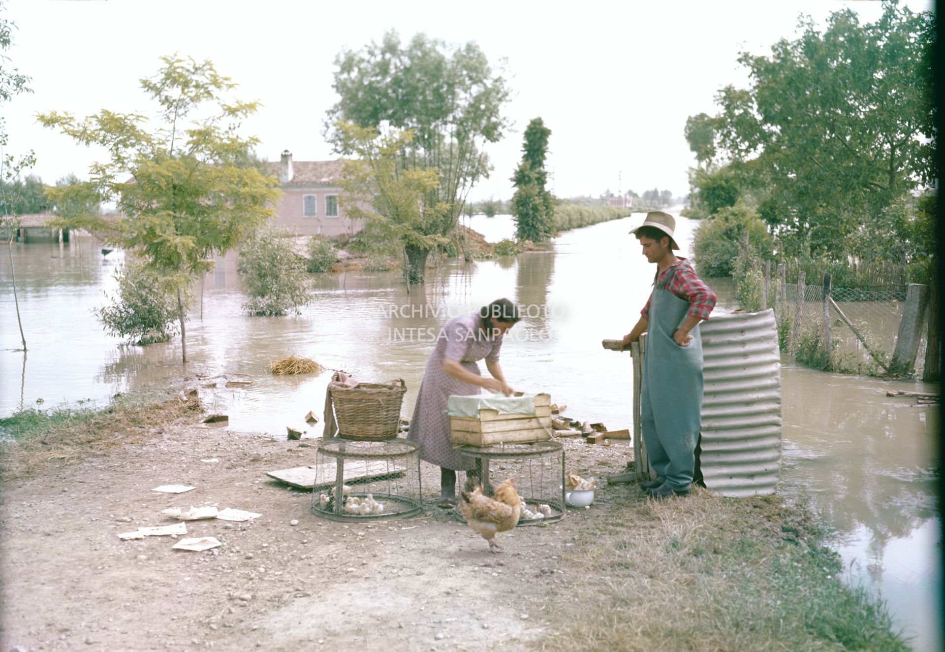 Evacuees from the flood-stricken Polesine area