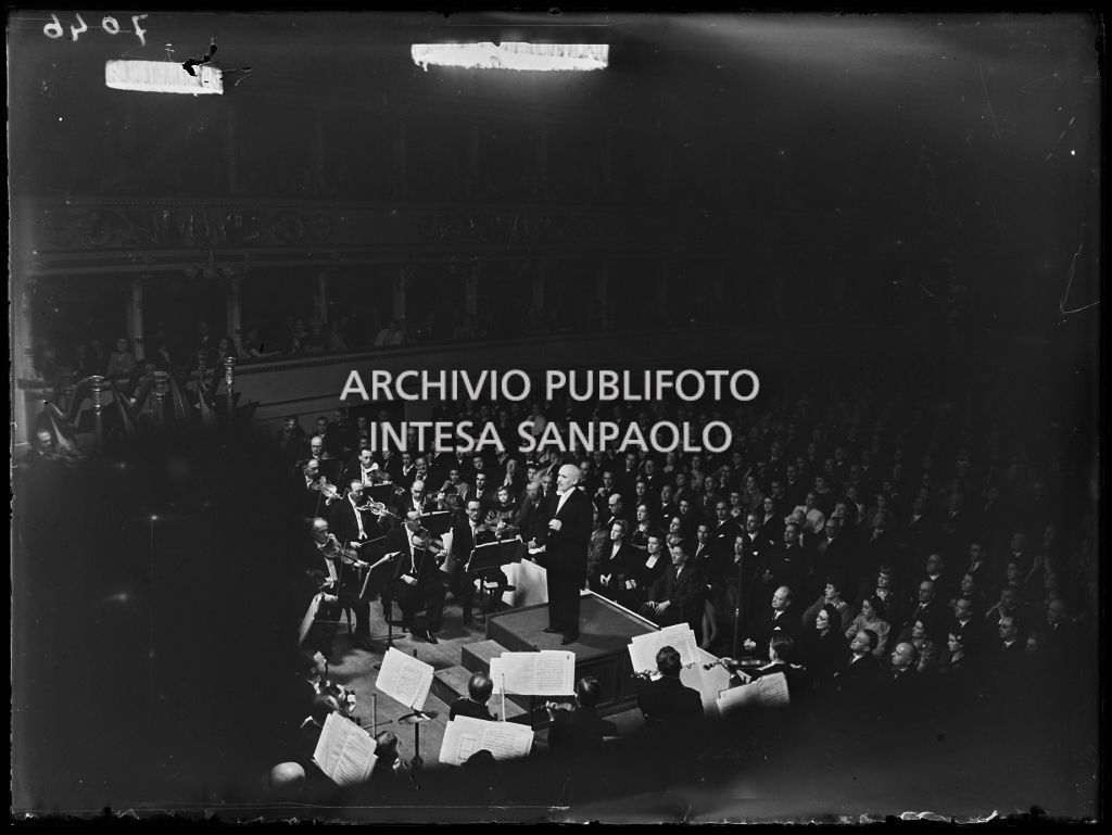 Arturo Toscanini conducts for the re-opening concert at the Teatro della Scala following post-war rebuilding