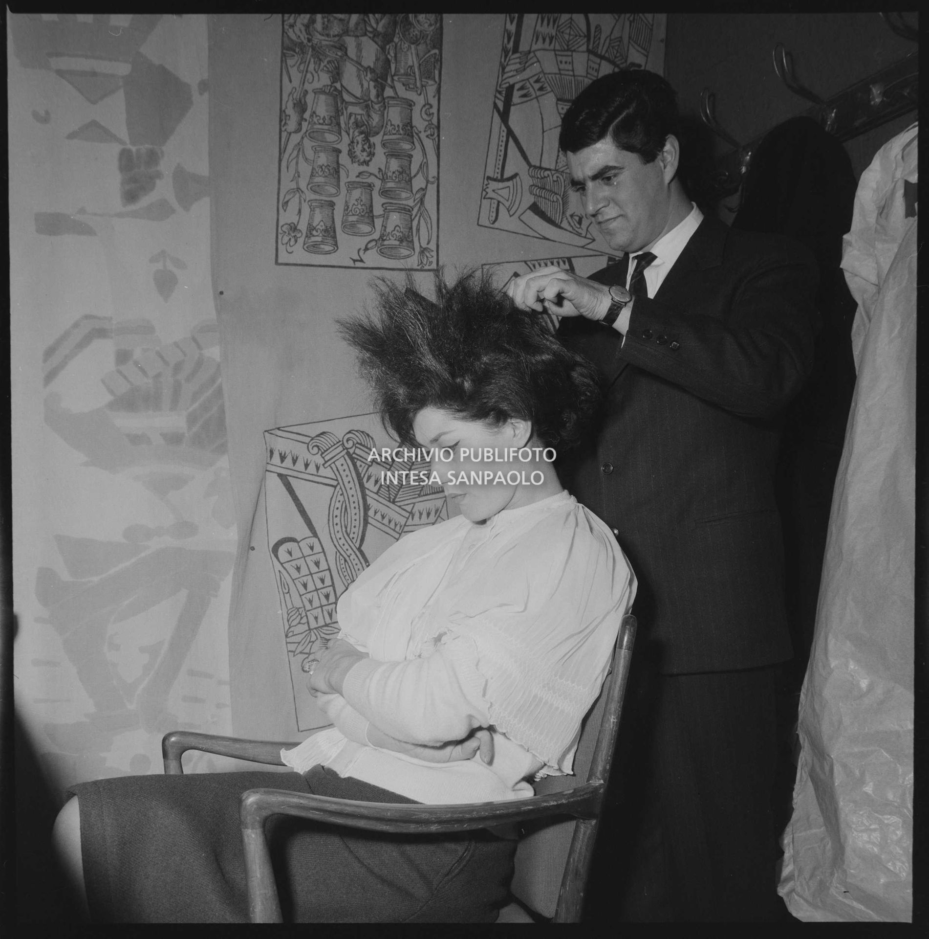 Miriam Del Mare in the make-up room at the 22nd Sanremo Festival