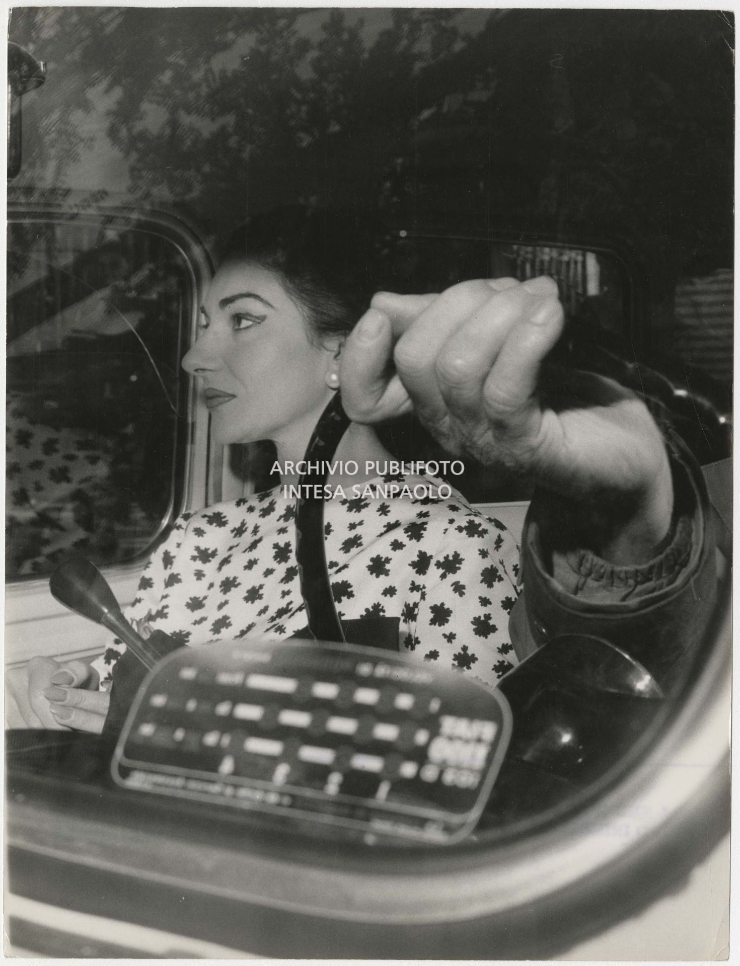 Maria Callas on a car on the day she records Amilcare Ponchielli's opera La Gioconda at La Scala