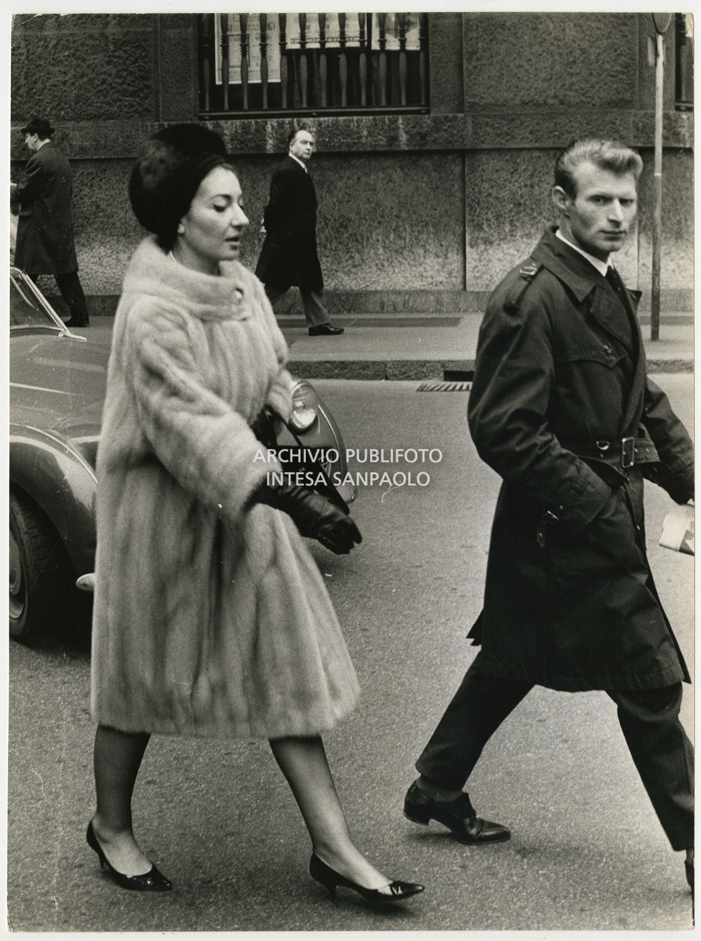 Maria Callas strolls through the city centre streets