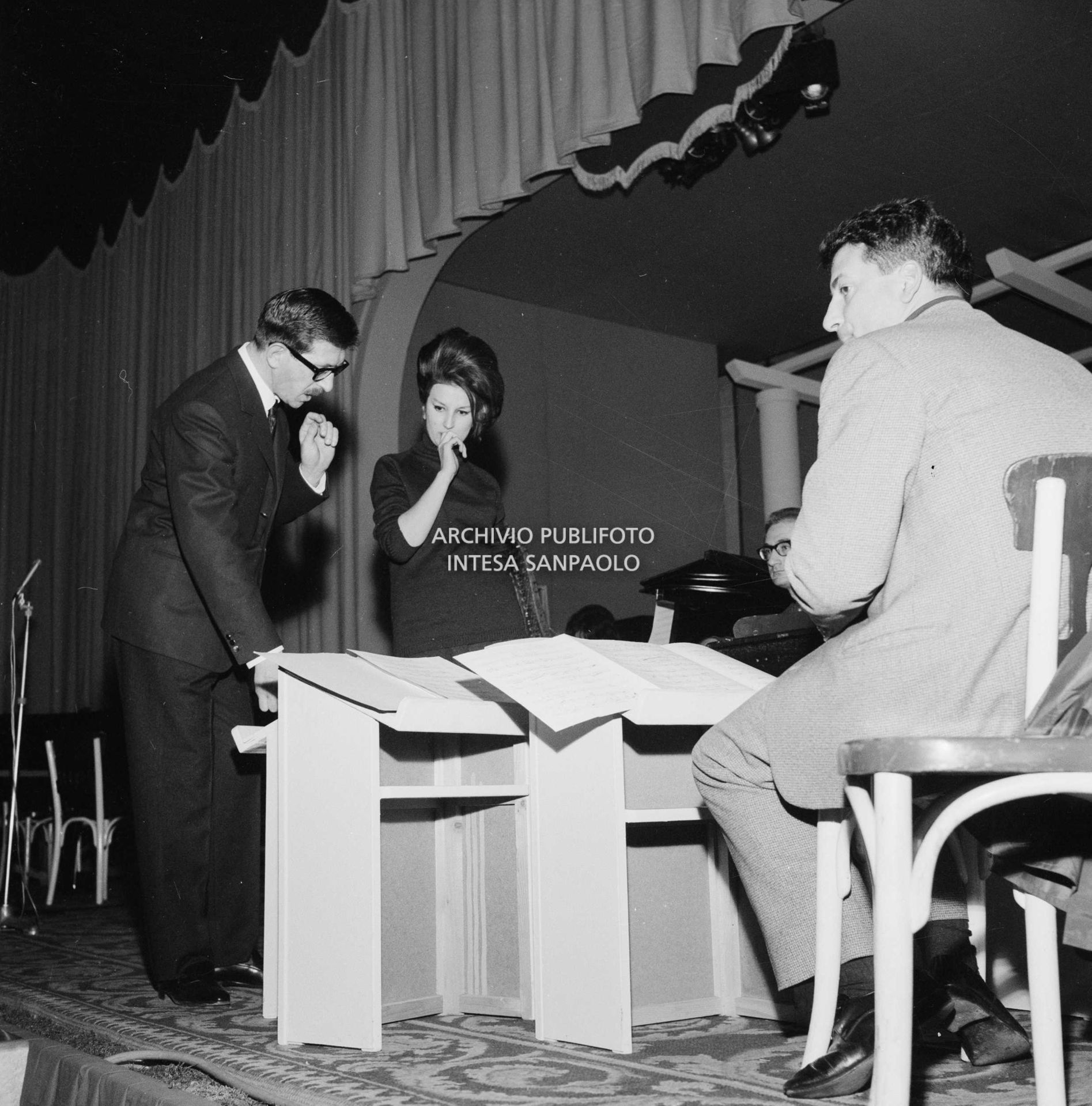 MIna with orchestra conductor Bruno Canfora at rehearsals for the 11th Sanremo Festival