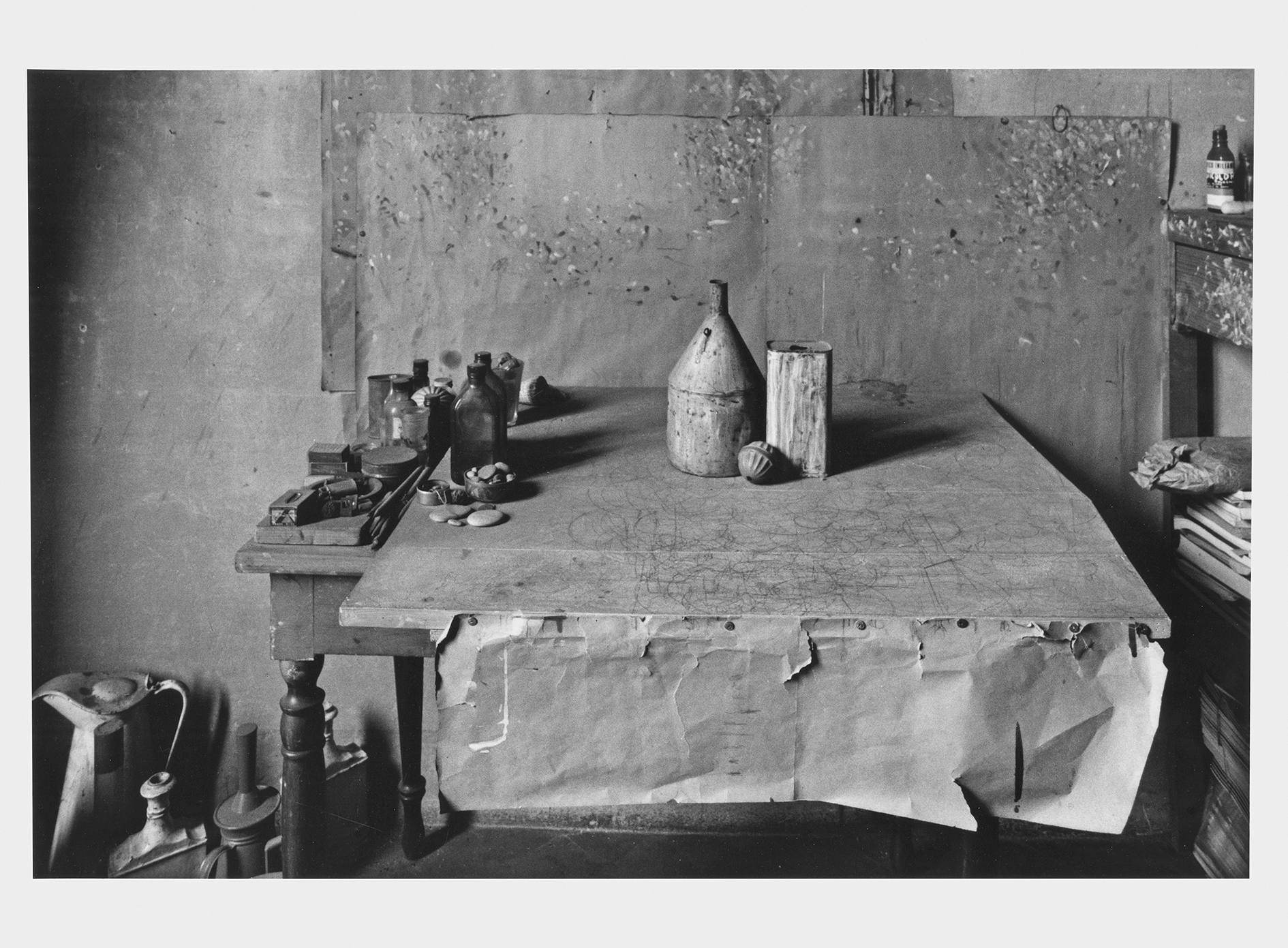 Gianni Berengo Gardin, Lo studio, Bologna, 1993 stampa ai sali d'argento, 30 x 40 cm Eredi Gianni Berengo Gardin