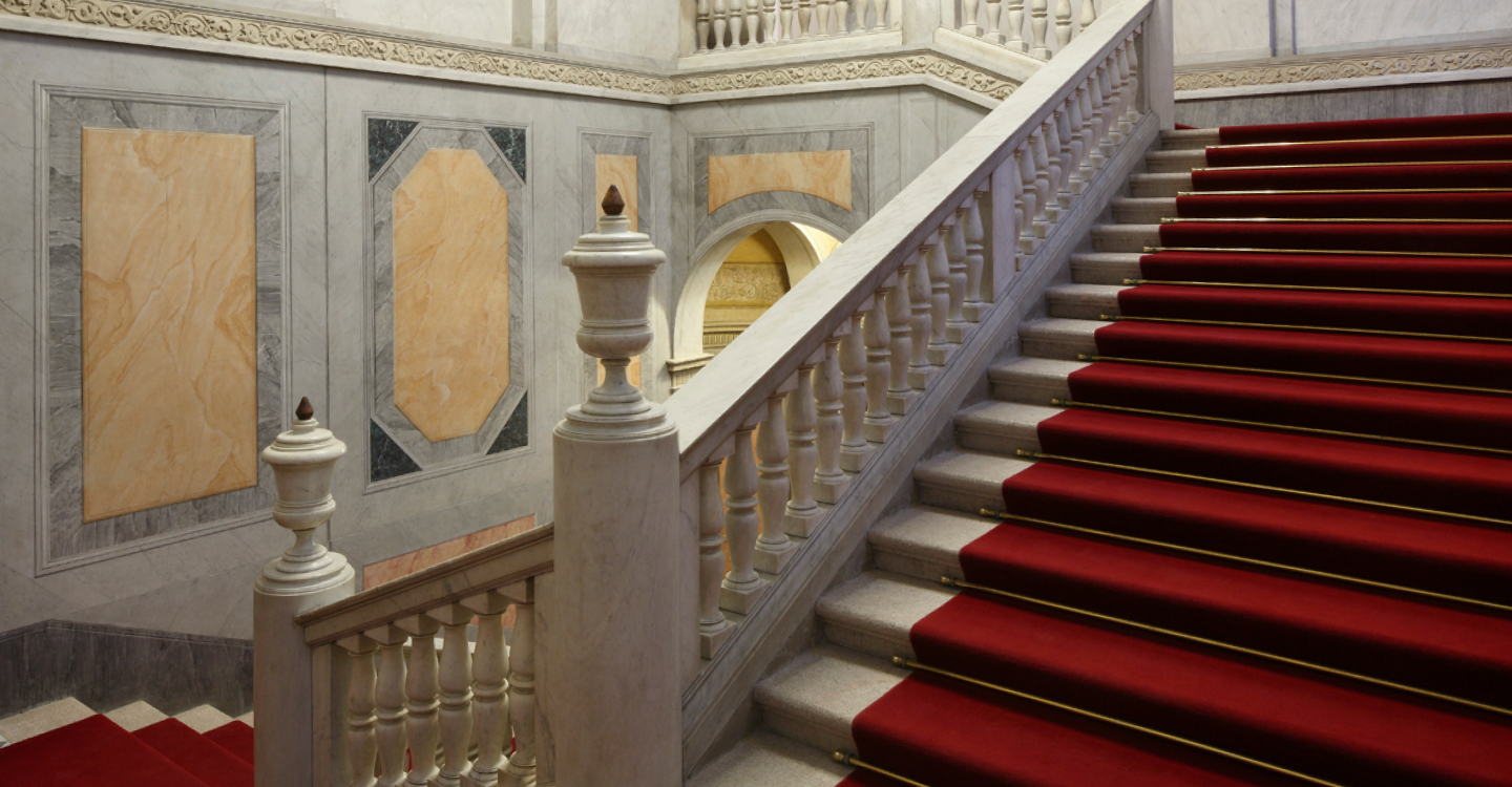 Interno scala Palazzo Anguissola Antona Traversi
