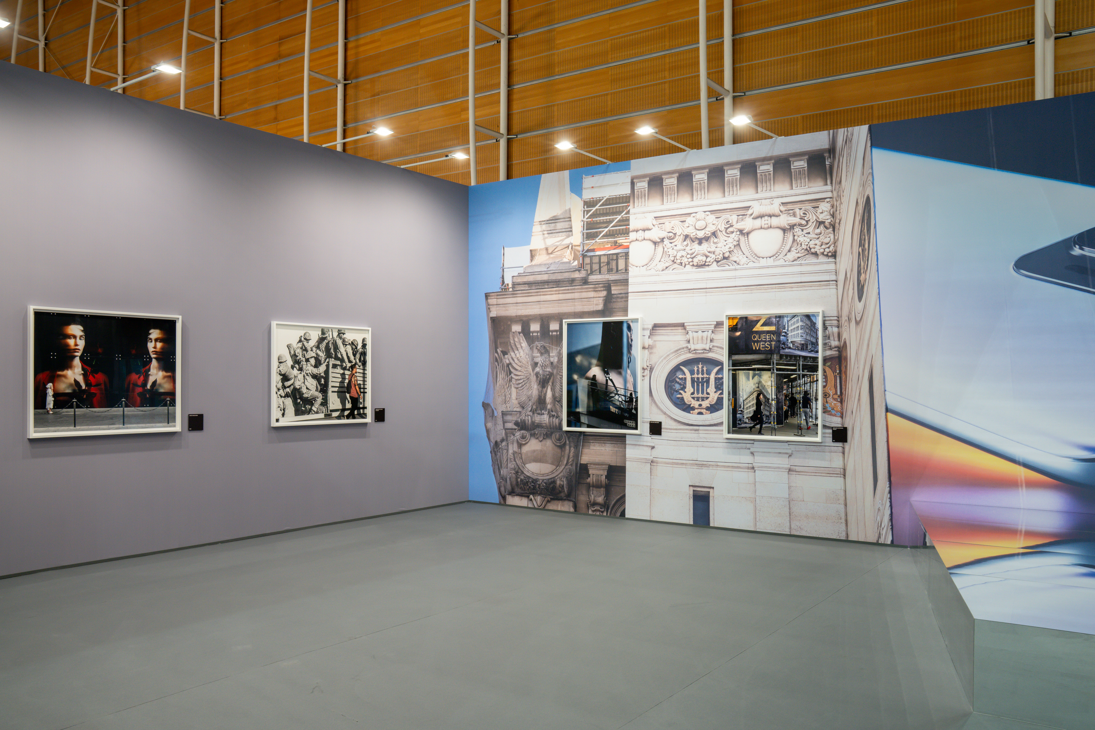 Fotografia allestimento IMAGE CITIES ad Artissima 2025